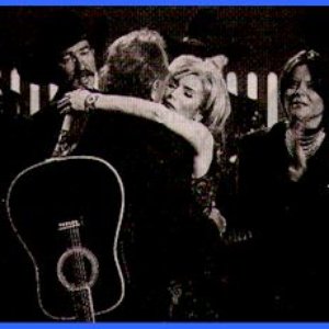 Johnny Cash with Emmylou Harris için avatar