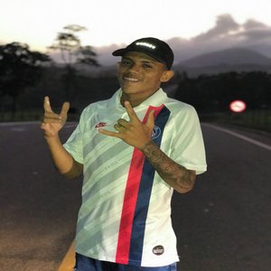 Era Só Tacada Na Boneca Da Malvada