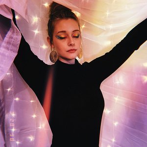 Deanna Gowland 的头像