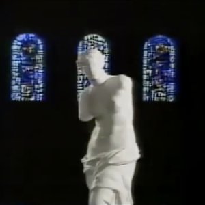 Ｐｌｅａｓｅ ｓｔａｎｄ ｂｙ