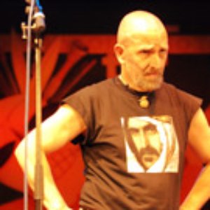 “Artis the Spoonman”的封面