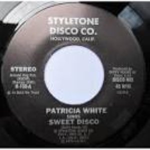 Patricia White 的头像