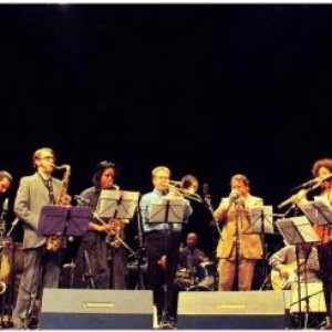 Rob Mazurek Exploding Star Orchestra Featuring Roscoe Mitchell 的头像