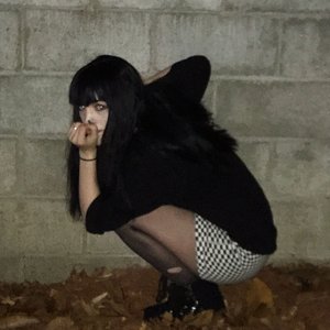 VIOLET GRIM 的头像