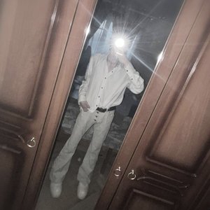 sadnesshauntsme 的头像