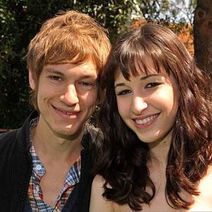 Awatar dla Landon Pigg and Lucy Schwartz