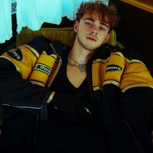 Avatar for Corbyn Besson