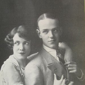 Fred Astaire, Adele Astaire, George Gershwin 的头像