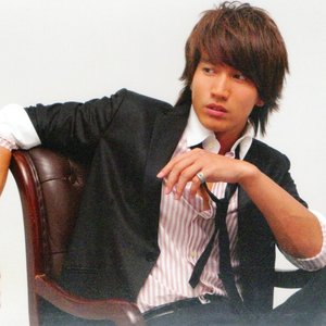 Jerry Yan Cheng Xu 廖洋震 的头像