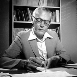 Peter Racine Fricker 的头像