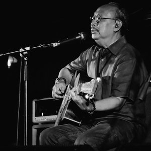 Ebiet G. Ade 的头像