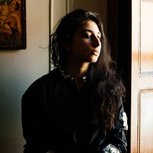 Arooj Aftab, Darian Donovan Thomas 的头像