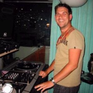 DJ Misja Helsloot 的头像