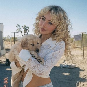 Sabrina Carpenter 的头像