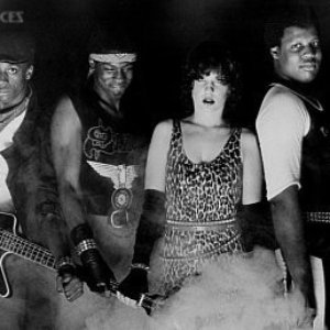 Znöwhite photo provided by Last.fm