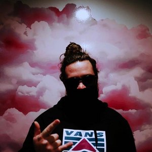 Kardnal 的头像