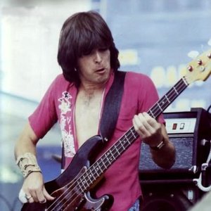 “Cliff Williams”的封面