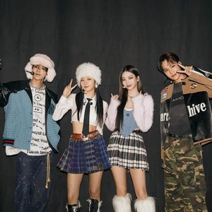 Immagine per 'Kai, SEULGI, Jeno, Karina'