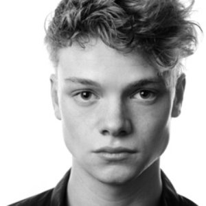 Tom Harries 的头像
