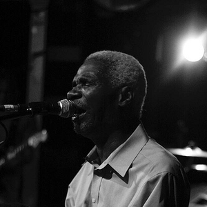 Robert Bradley photo provided by Last.fm