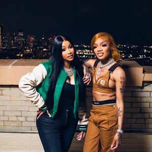 'GloRilla & Cardi B'の画像