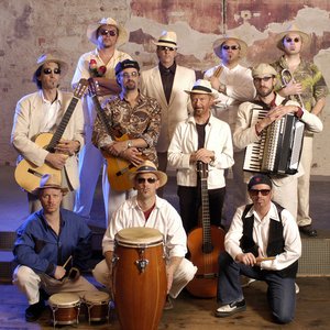 Los Dos y Companeros 的头像