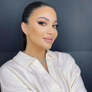 Betty Salam 的头像