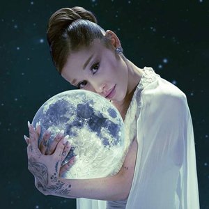 Ariana Grande için avatar