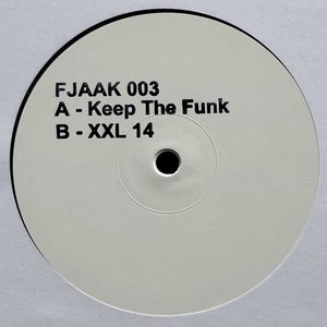 Fjaak 003