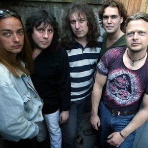 Snakes in Paradise photo provided by Last.fm