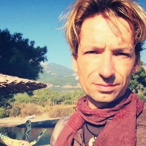 Deva Sangeet 的头像