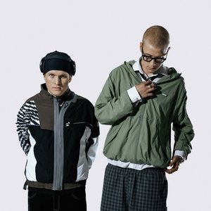CLICHERIK & MÄX 的头像