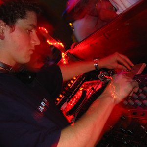 Avatar for DJ Mart-1