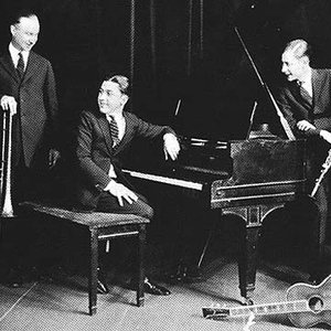 Muggsy Spanier & His Ragtime Band 的头像