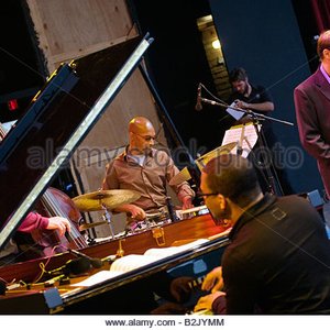 Avatar di Dave Holland, Gonzalo Rubalcaba, Chris Potter, Eric Harland