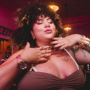 Mac Júlia için avatar