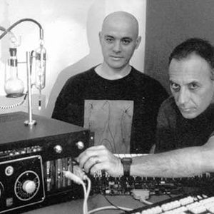 Ludus Pinsky & Alexander Robotnick 的头像