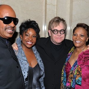 Awatar dla Dionne Warwick with Elton John, Gladys Knight & Stevie Wonder