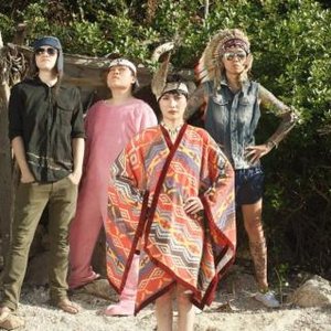 Josie & The Uni Boys 的头像