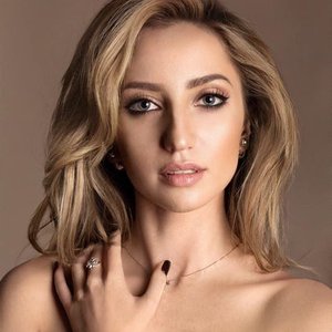 Corina Cuniuc 的头像