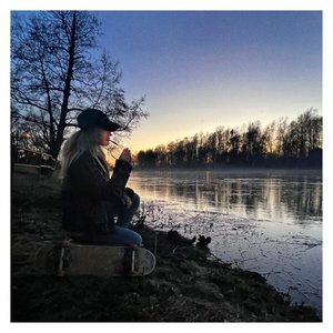 Klarälvens Gudinna/På det stora hela - Single