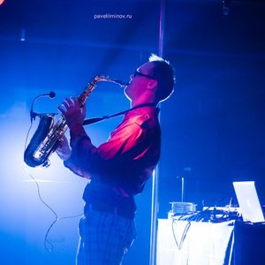 Javi Reina, Alex Guerrero,Syntheticsax 的头像