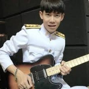 เต้ย อภิวัฒน์ 的头像