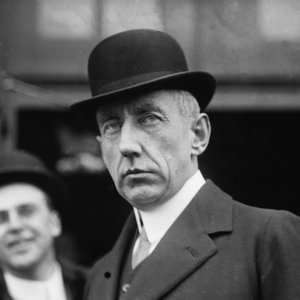 Roald Amundsen 的头像