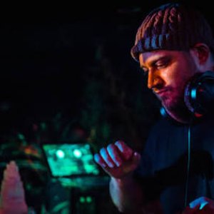 DJ Comrade 的头像
