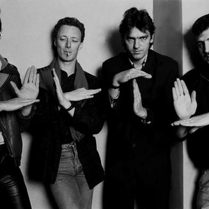 Robyn Hitchcock and the Egyptians photo provided by Last.fm