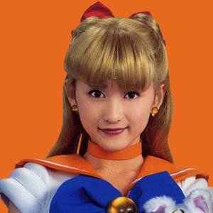 愛野美奈子 (小松彩夏) 的头像
