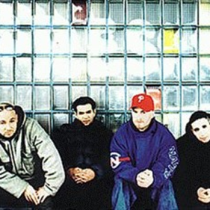 Fresh Familee photo provided by Last.fm