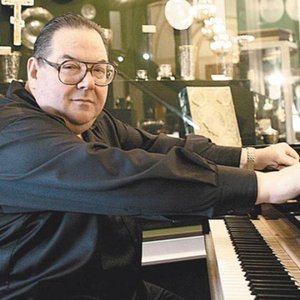 Nikolai Petrov. 20th Century Piano Sonatas. — Nikolai Petrov Nikolai Petrov. 20th Century Piano Sonatas. — Nikolai Petrov