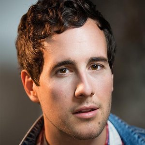 Casey Breves 的头像